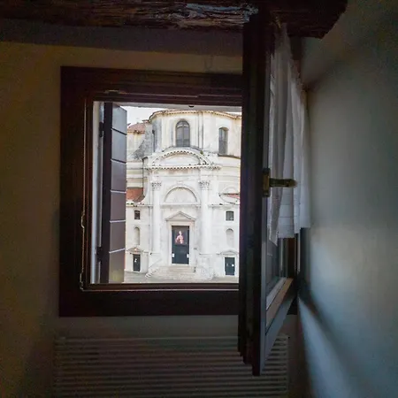 San Geremia View Apartman *